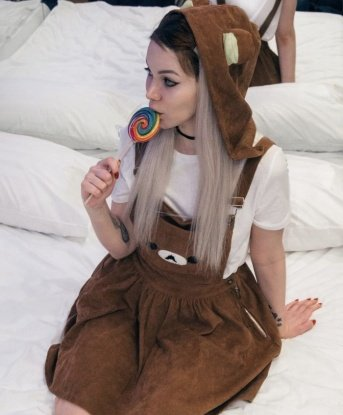 Живу в Москве, где создаю неповторимые моменты страсти и наслаждения. Мои услуги – это искусство удовлетворения твоих самых тайных желаний. Я умею слушать и понимать тебя, дарить нежность и страсть взаимно. Жаждешь разнообразия? Я здесь, чтобы подарить тебе незабываемые ощущения. Экспериментируем? Люблю позитивных и адекватных мужчин. Фото соответствуют, отзывы порадуют. 🌹💋💥 9541, 23 года